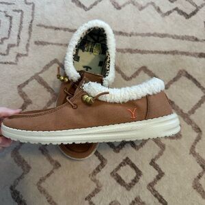 Hey Dude Yellowstone